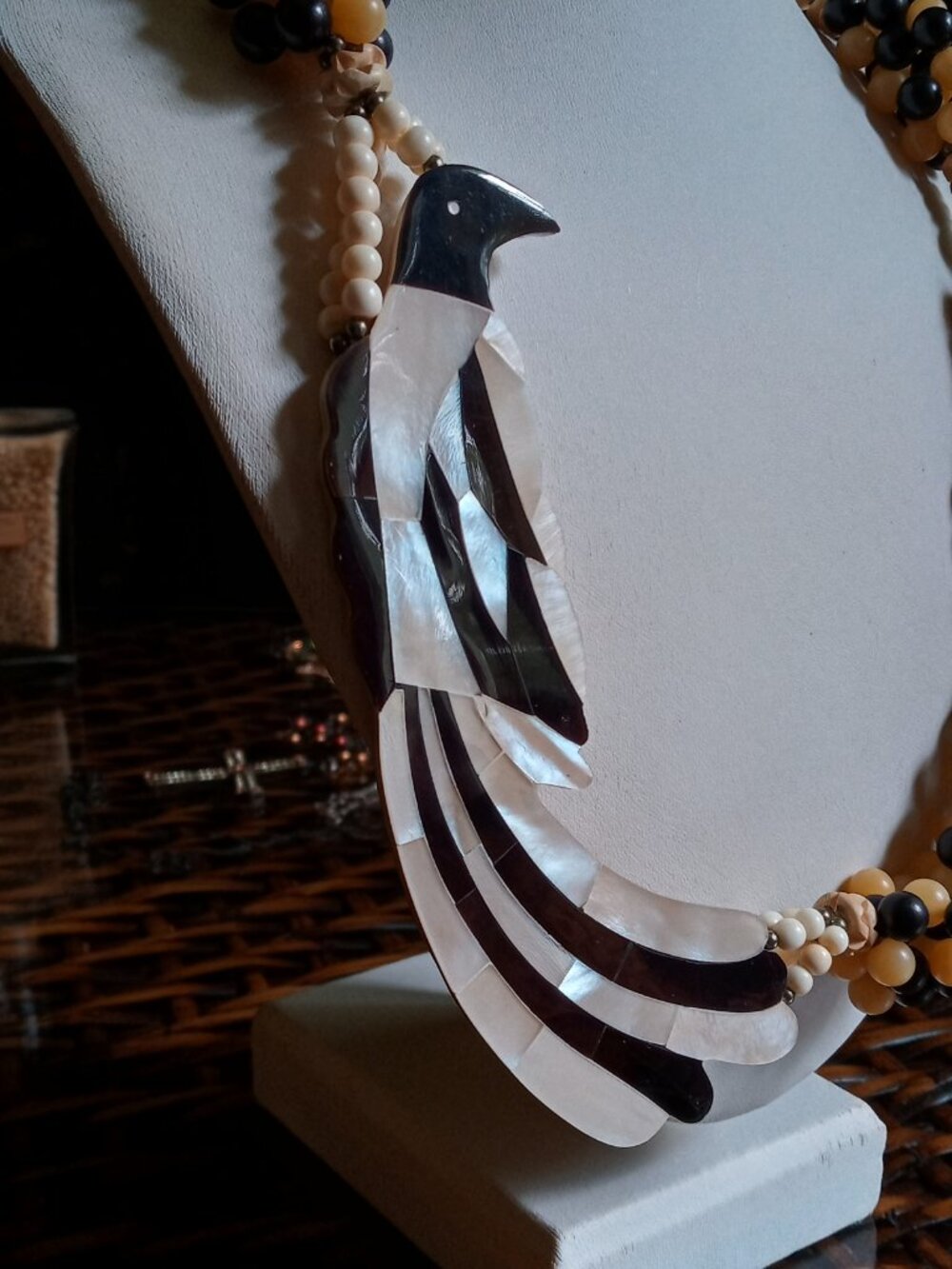 Striking Vintage Mother-of-Pearl Inlay Bird Statement Necklace - Picture 8 of 15